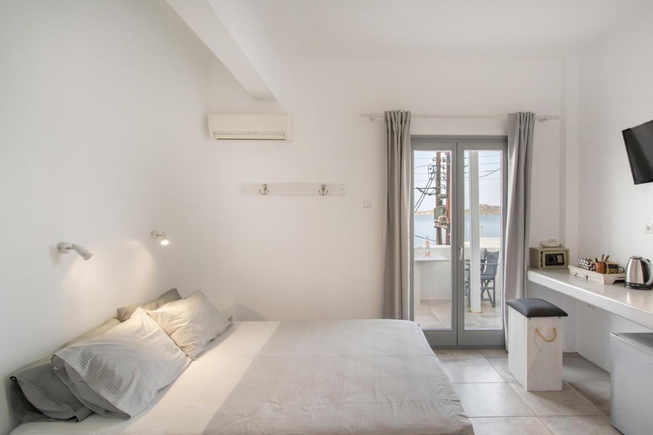 Irini Rooms เนาซา ภายนอก รูปภาพ